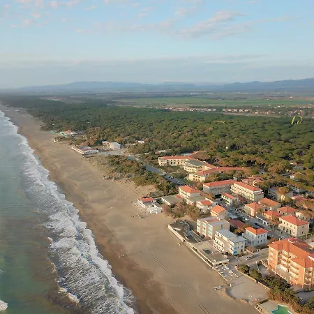 All'etrusconia Castagneto Carducci Hotel *
